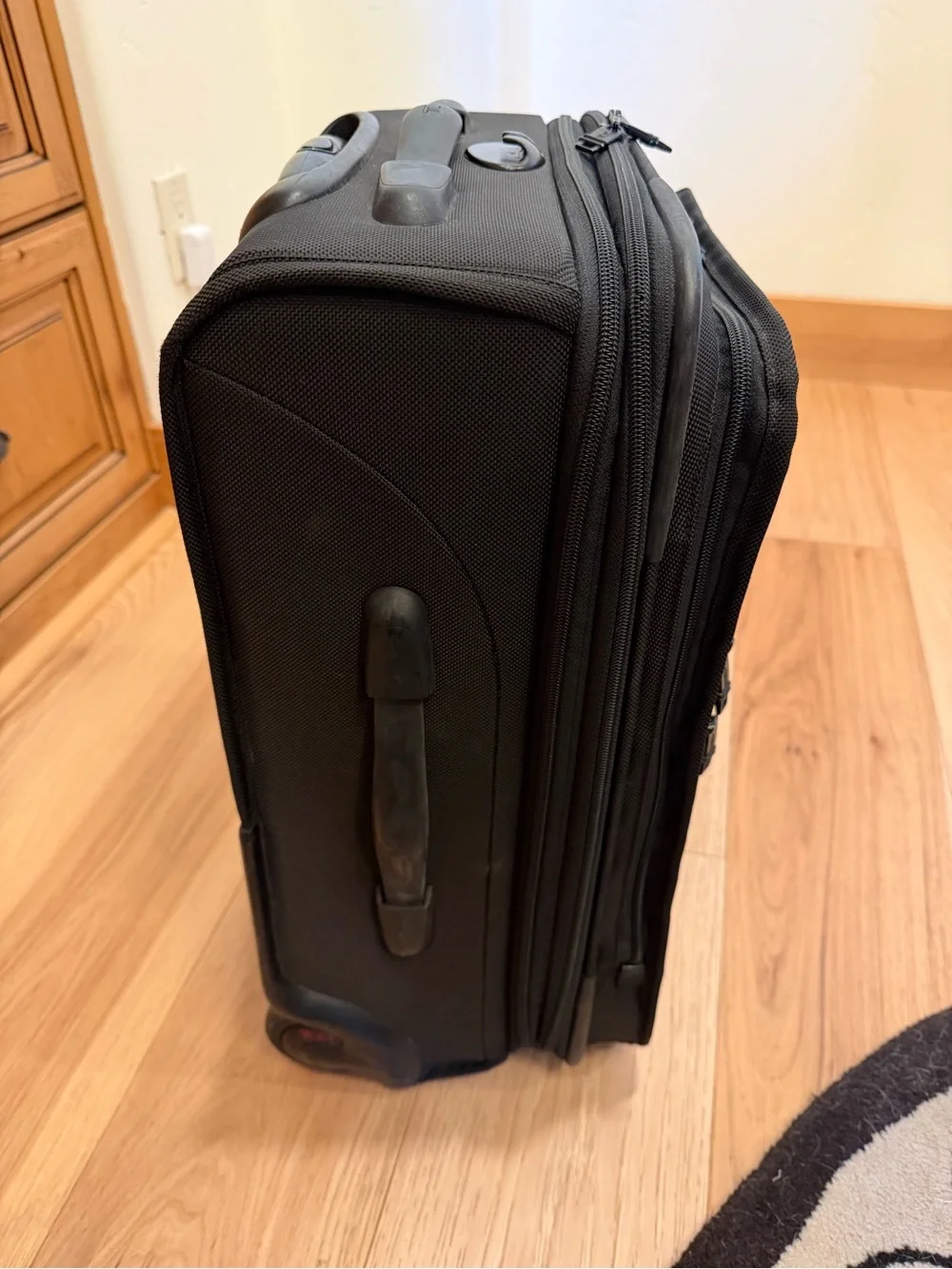 Tumi Alpha 22016DH (Black)